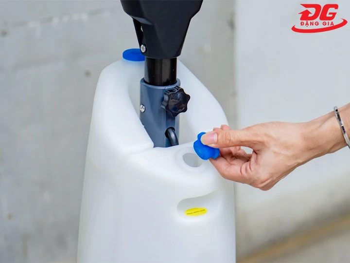 bình chứa máy chà sàn Kumisai KMS-180