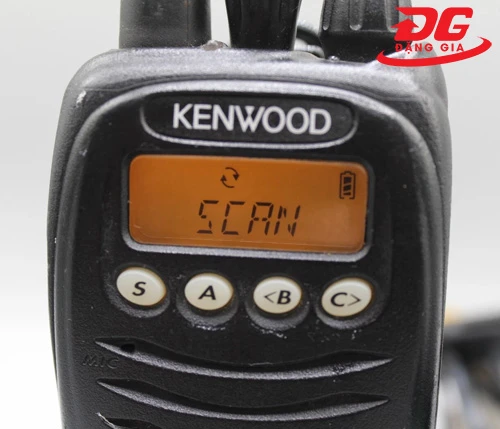 máy bộ đàm liên lạc cầm tay Kenwood TK-3170