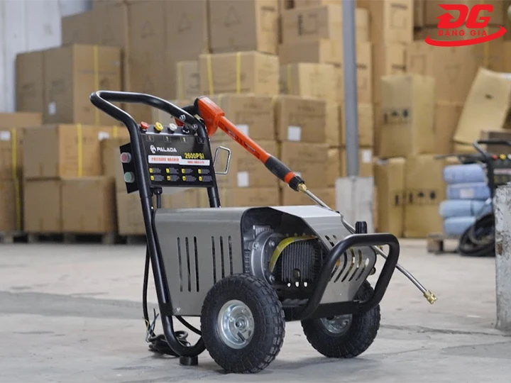 máy rửa xe cao áp Palada