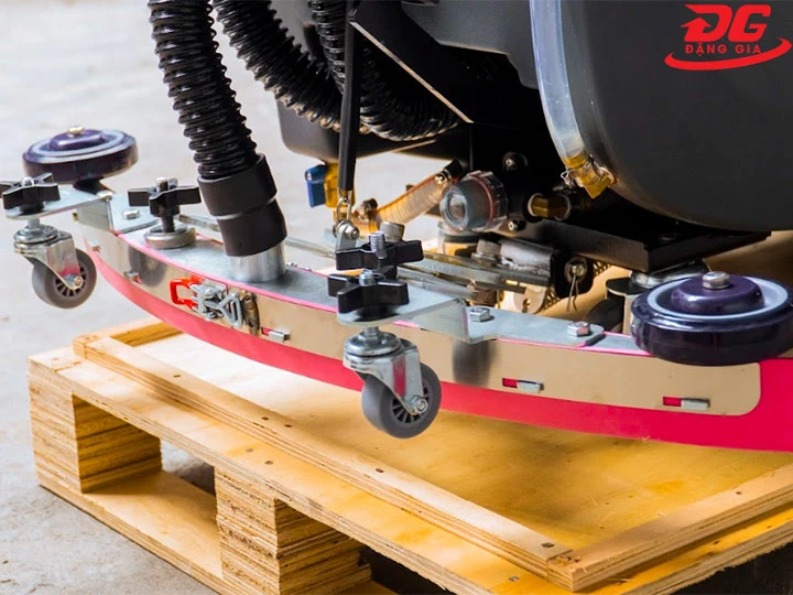 Cần gạt nước máy chà sàn liên hợp Kumisai KMS 55