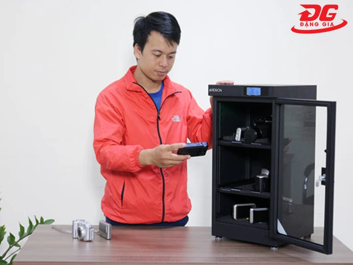 Một số lưu ý khi sửa tủ chống ẩm