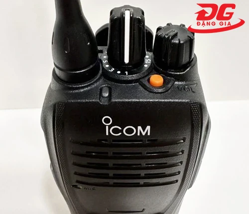 máy bộ đàm cầm tay Icom IC-F2000