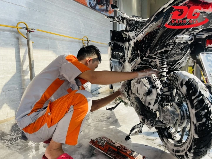 Tiệm rửa xe Ngọc Châu