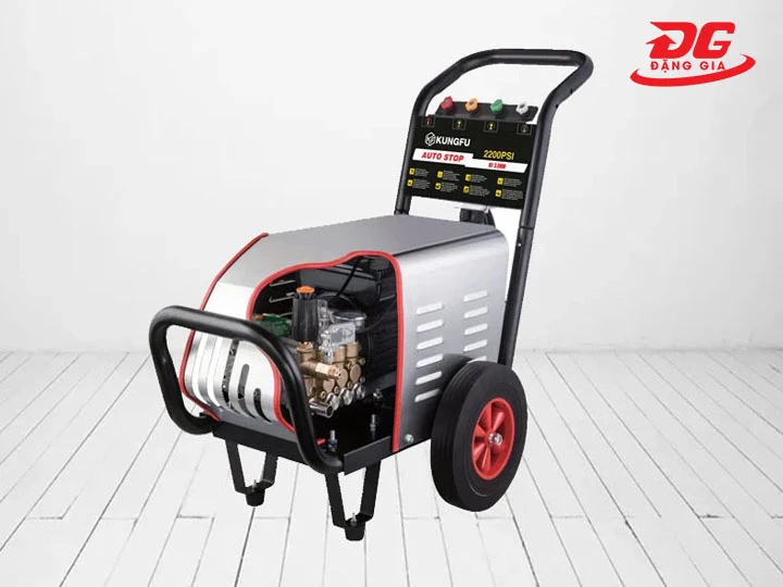 máy bơm rửa xe cao áp