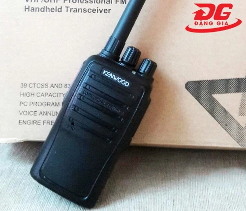 bộ đàm cầm tay Kenwood TK-100