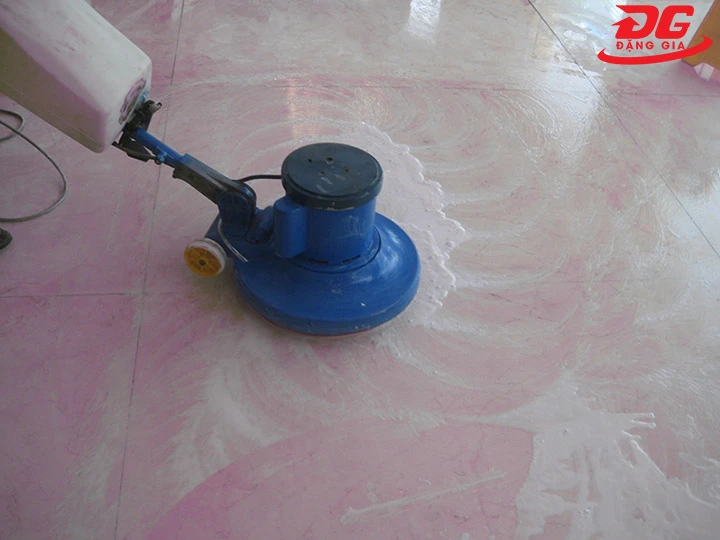 nguyên lý vận hành máy đánh bóng bê tông