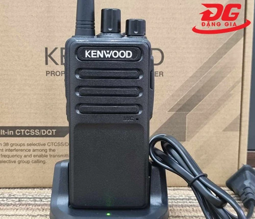 máy bộ đàm liên lạc cầm tay Kenwood TK-320