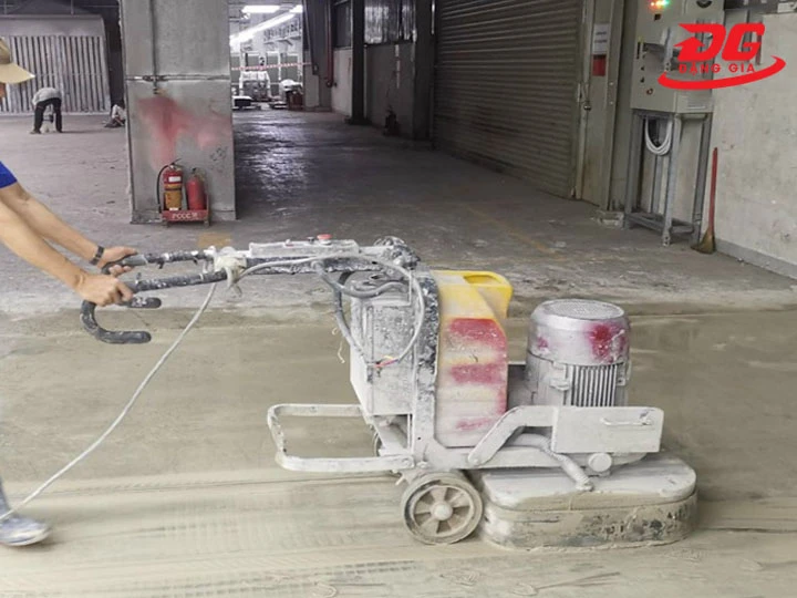 máy mài nền bê tông xử lý bề mặt sàn khó