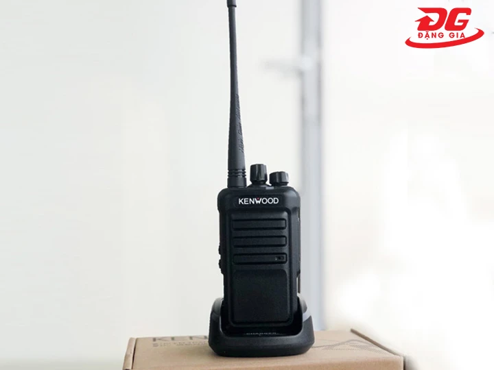 Máy liên lạc mini Kenwood TK-D50