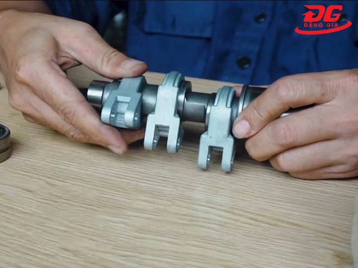 chốt thanh truyền trục khủy máy rửa xe bị hỏng