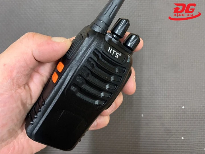 Cách dùng bộ đàm HTS