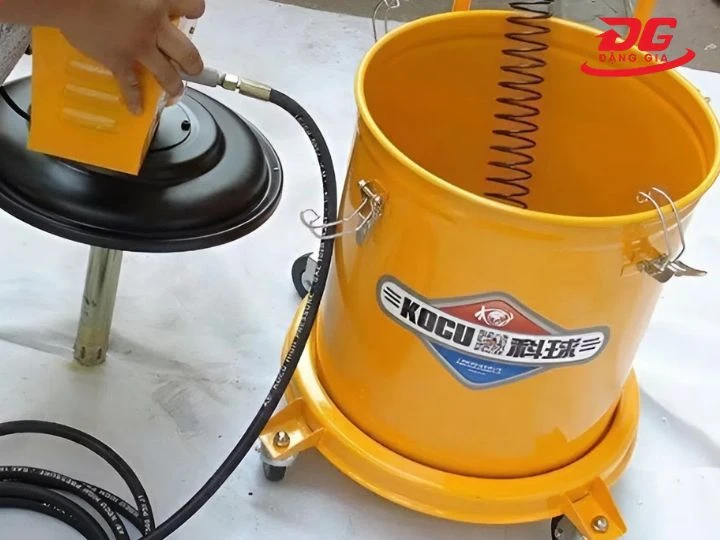 Máy bơm mỡ khí nén thiết kế nhỏ gọn