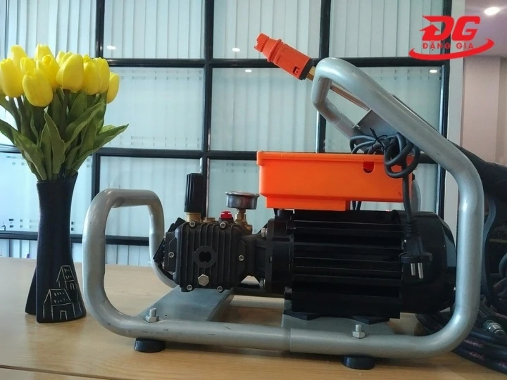 Cảm ứng an toàn của máy bơm rửa xe Hikari HK-H566