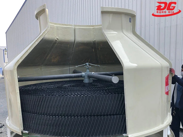 Đầu chia nước của tháp giải nhiệt