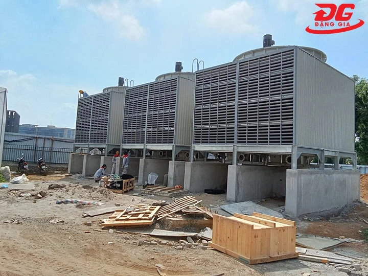 Tháp làm mát vuông