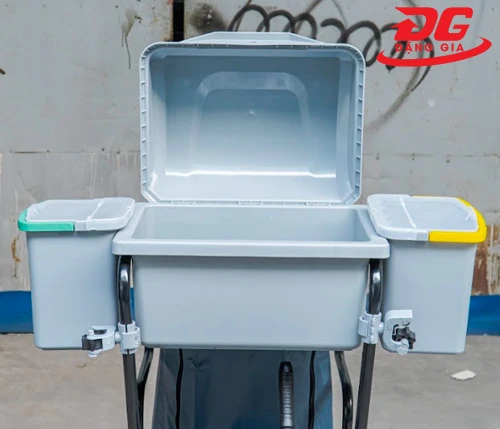 xe đẩy dọn vệ sinh đa năng Kumisai KMS AF08196A