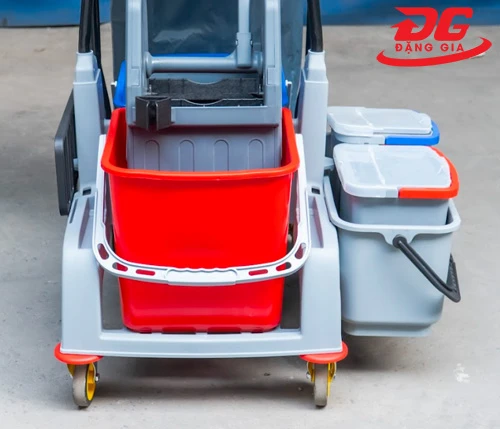 xe đẩy làm vệ sinh Kumisai KMS AF08196A