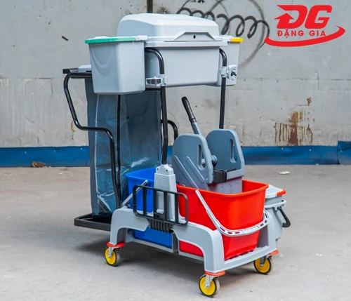 xe đựng dụng cụ vệ sinh Kumisai KMS AF08196A