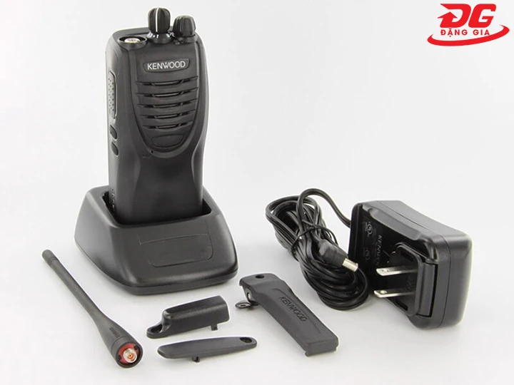 giá bộ đàm cầm tay Kenwood