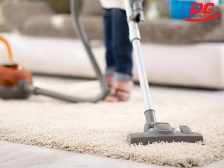Hút bụi thảm lông