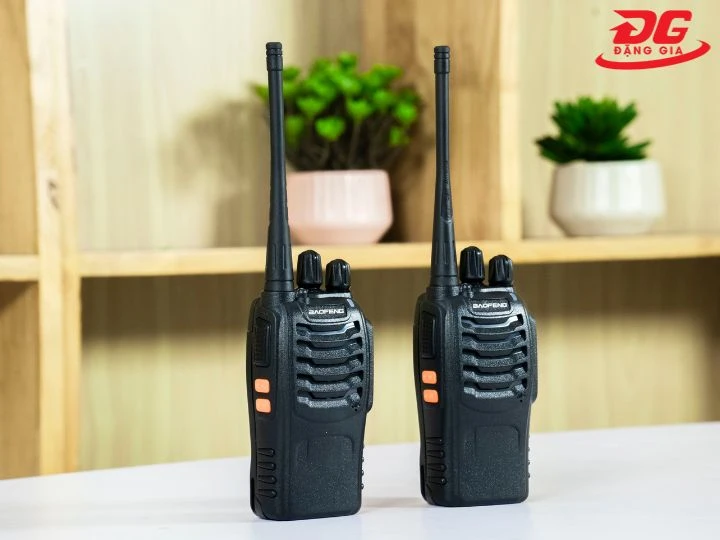 Bộ đàm Radio truyền âm rõ nét