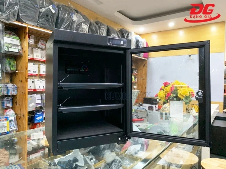 Lựa chọn Tủ chống ẩm kumisai có bảo hành chuẩn hãng
