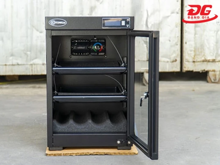 Giá tủ chống ẩm kumisai