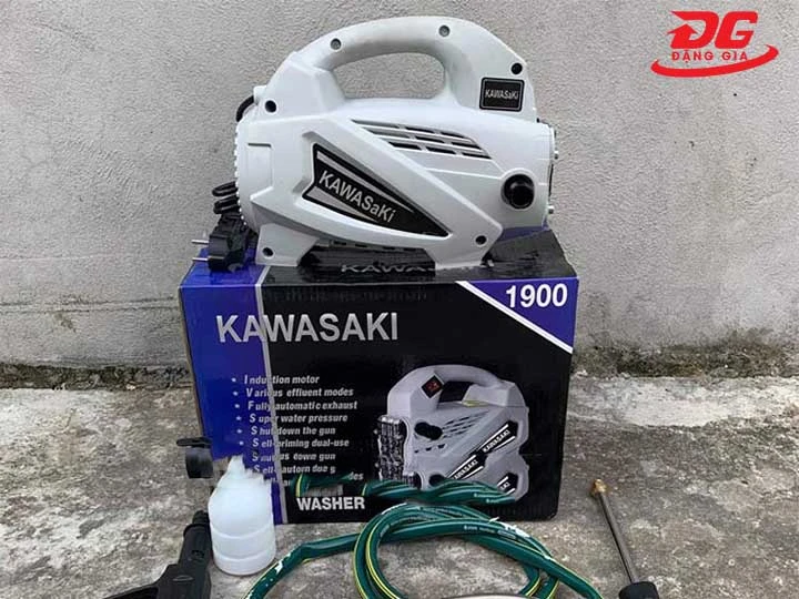 Máy rửa xe Nhật Bản Kawasaki