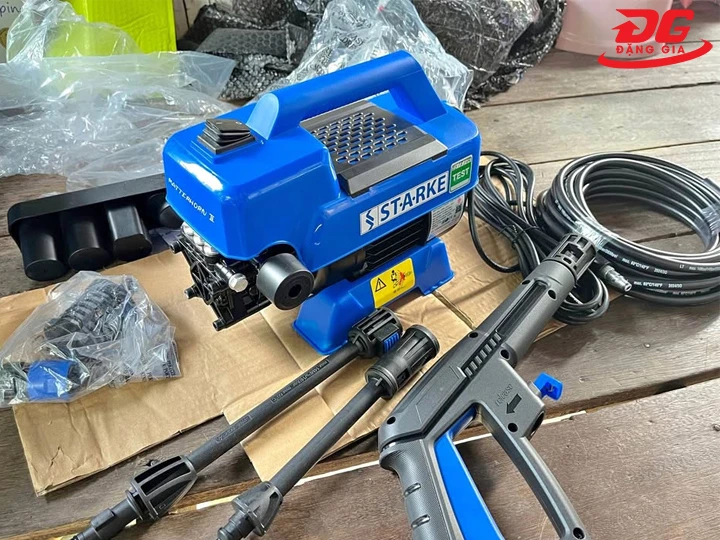 Máy rửa xe Thái Lan Starker