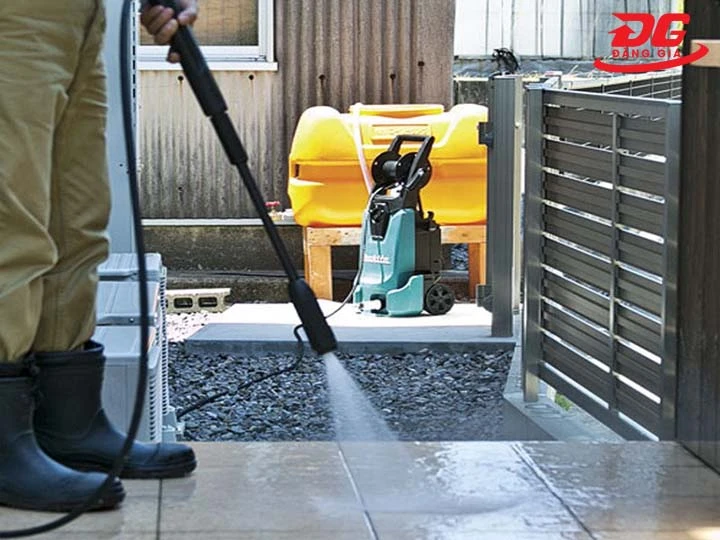 súng phun máy rửa xe cao áp Nhật Bản