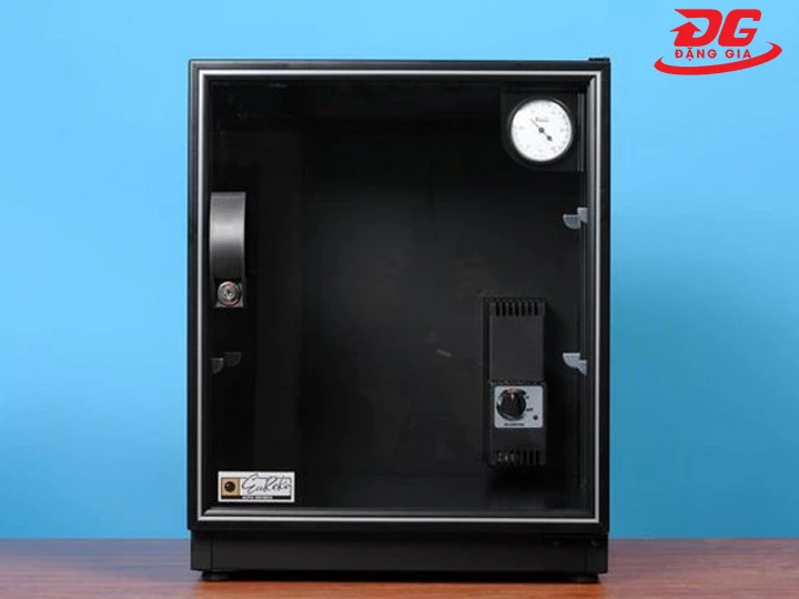 tủ chống ẩm Eureka kiểm soát độ ẩm