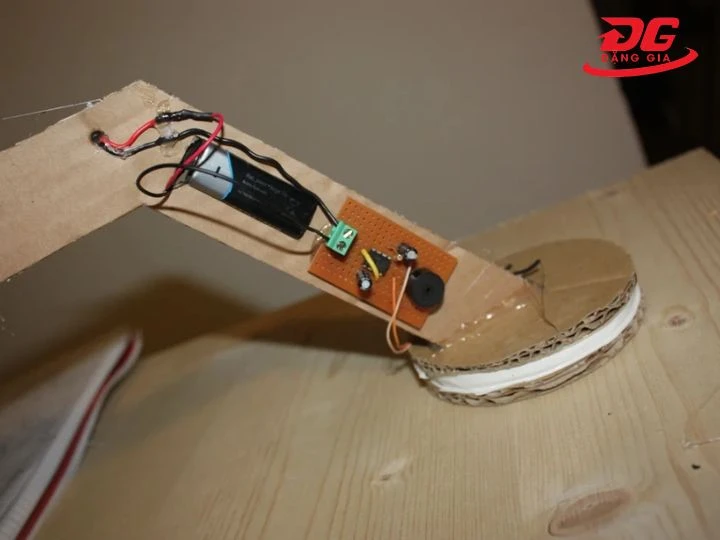 Lắp khung bảo vệ để có được sự an toàn khi sử dụng