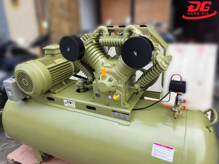 Cơ chế hoạt động của máy nén khí 2 cấp