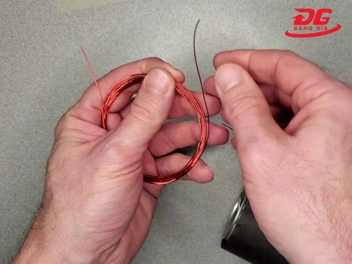 Tạo cuộn dây đồng lắp đặt cho máy