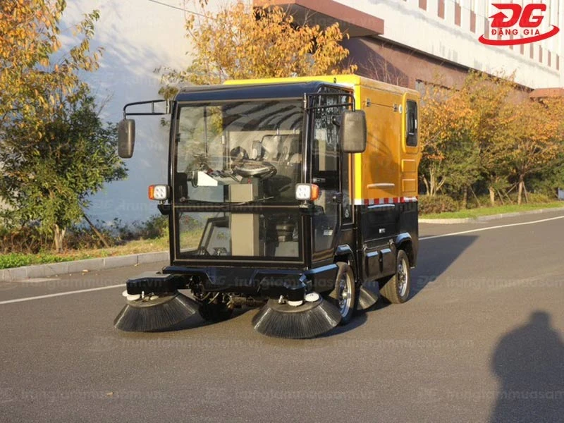 Sử dụng xe quét rác Palada an toàn