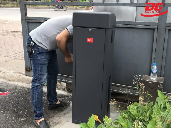 Barrier tự động BFT GIOTTO 60 BT gọn nhẹ