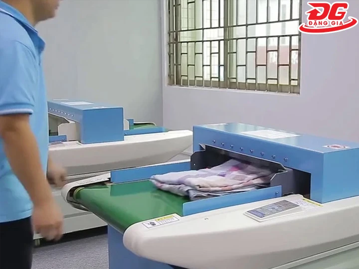 Cách sử dụng máy dò kim loại chuẩn kỹ thuật