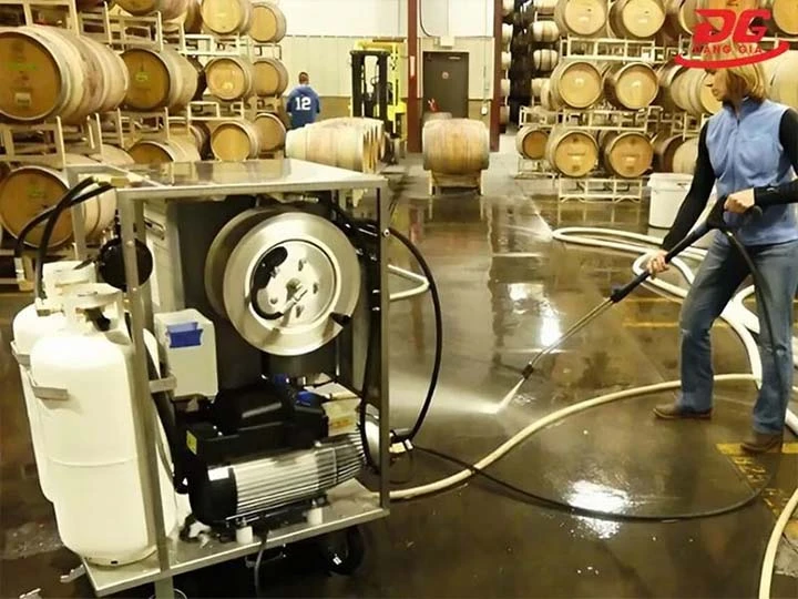 lợi ích Máy rửa xe hơi nước nóng