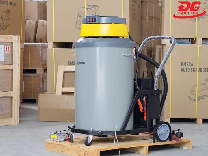 Máy hút bụi công nghiệp Kumisai