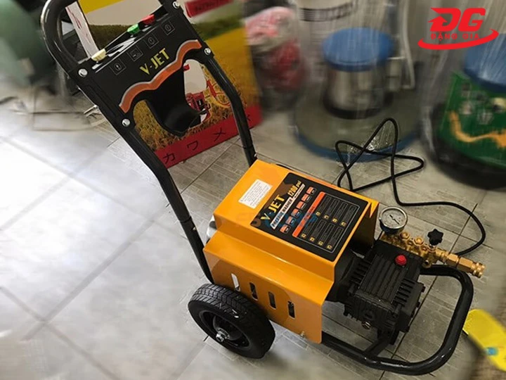 Máy xịt rửa chuồng trại V-Jet VJ 80/2.2