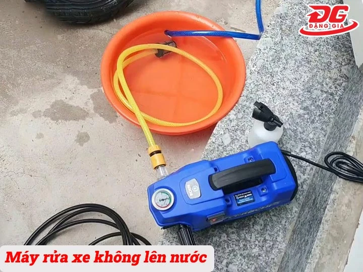 Máy rửa xe không lên nước