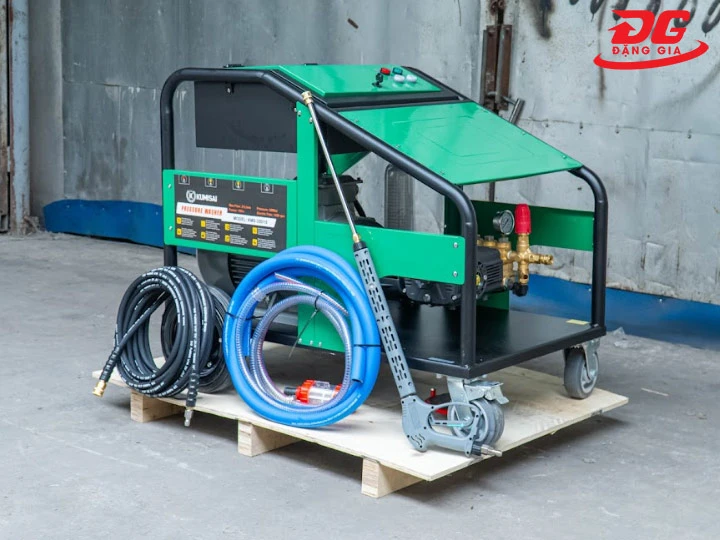 Máy phun rửa xe piston sứ Kumisai KMS-350/15