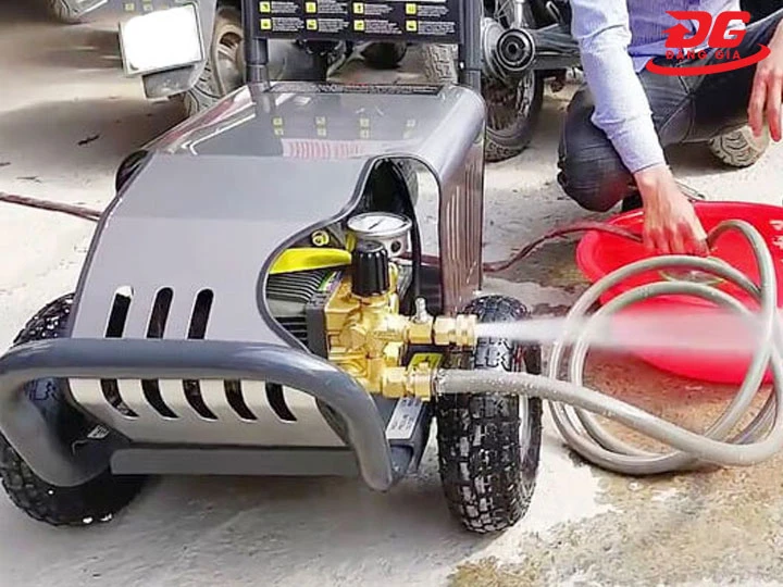 ưu điểm máy rửa xe piston