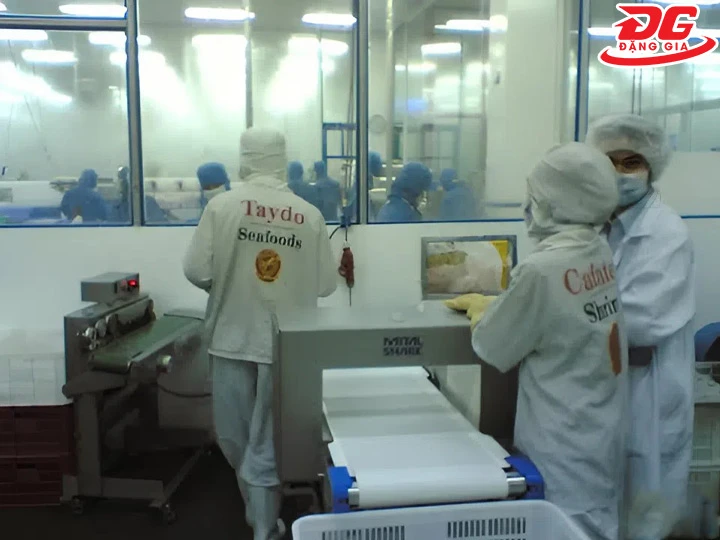 Công ty thiết bị Văn Lang