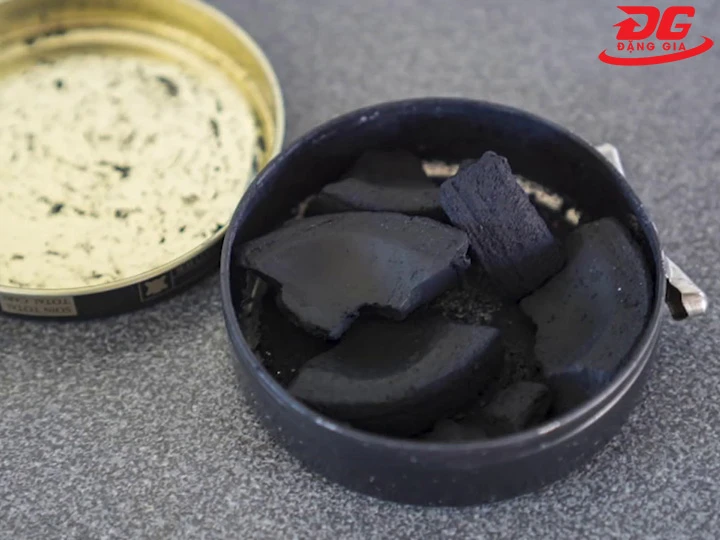 Cách chữa xi sáp bị cứng bằng nhiệt