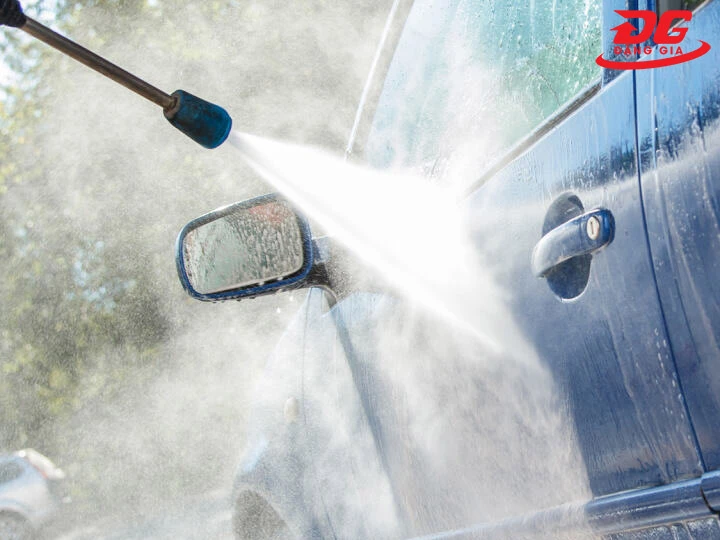 Máy rửa xe Lutian mạnh mẽ