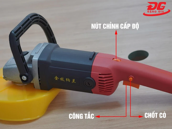 Nút bấm máy chà sàn cầm tay Kumisai KMS 1500