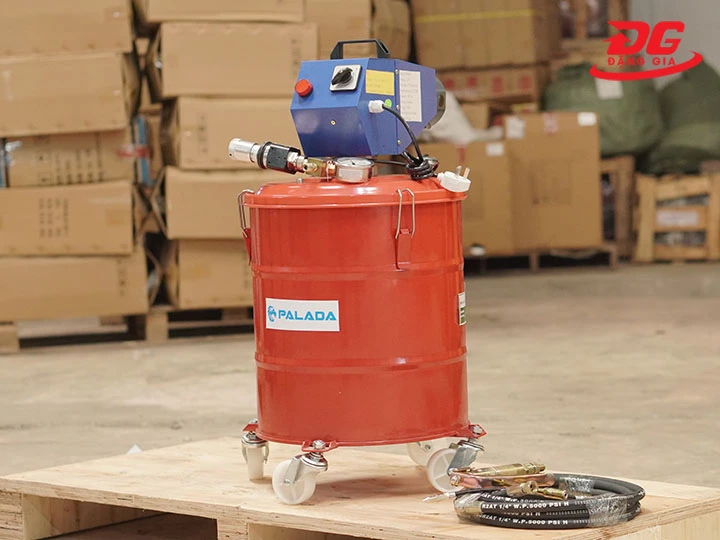 Đóng nắp, niêm phong đầu bơm sau khi bơm