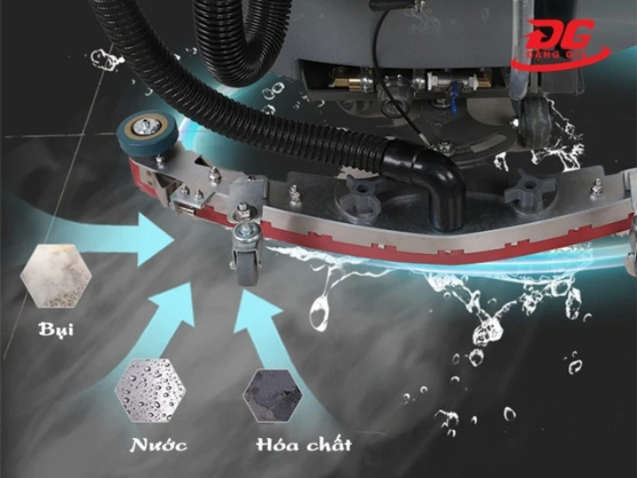 máy chà sàn Kumisai KMS D7 vừa chà sàn, vừa hút nước