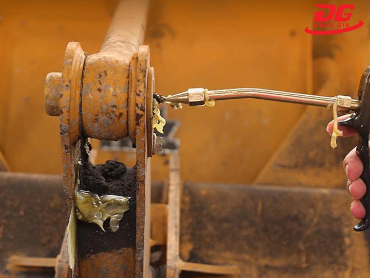 Súng bơm tiện dụng, đầu vú tra chuẩn xác